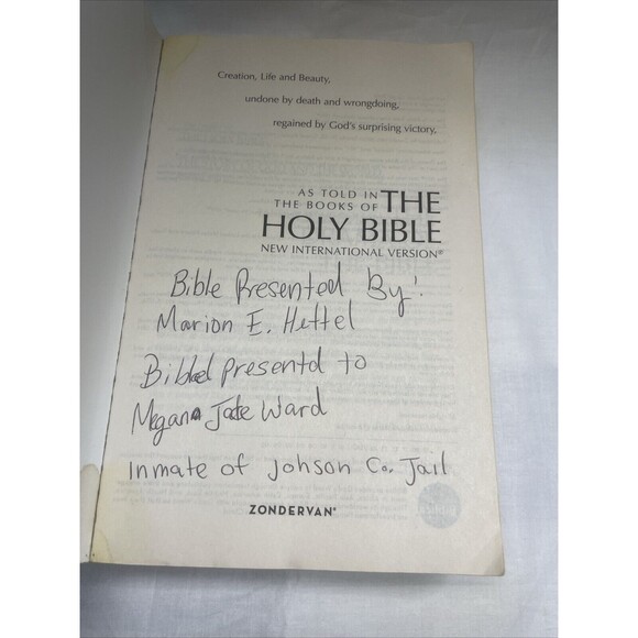 Larger Print Bible-NIV by Zondervan used - Picture 8 of 10